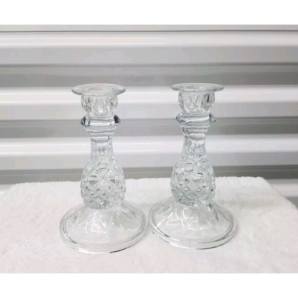 VINTAGE CRYSTAL CANDLESTICK HOLDER  PINEAPPLE STYLE PATTERN Excellent Condition - Picture 9 of 9